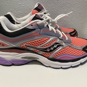 Saucony ProGrid Omni 9 Pink Purple Size 10 Unisex